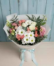 Букет цветов из:  Розы, Лизиантусы и Хризантемы в Нижнекабанской