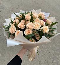 Букет Кремовые розы Латте в Нижнекабанской
