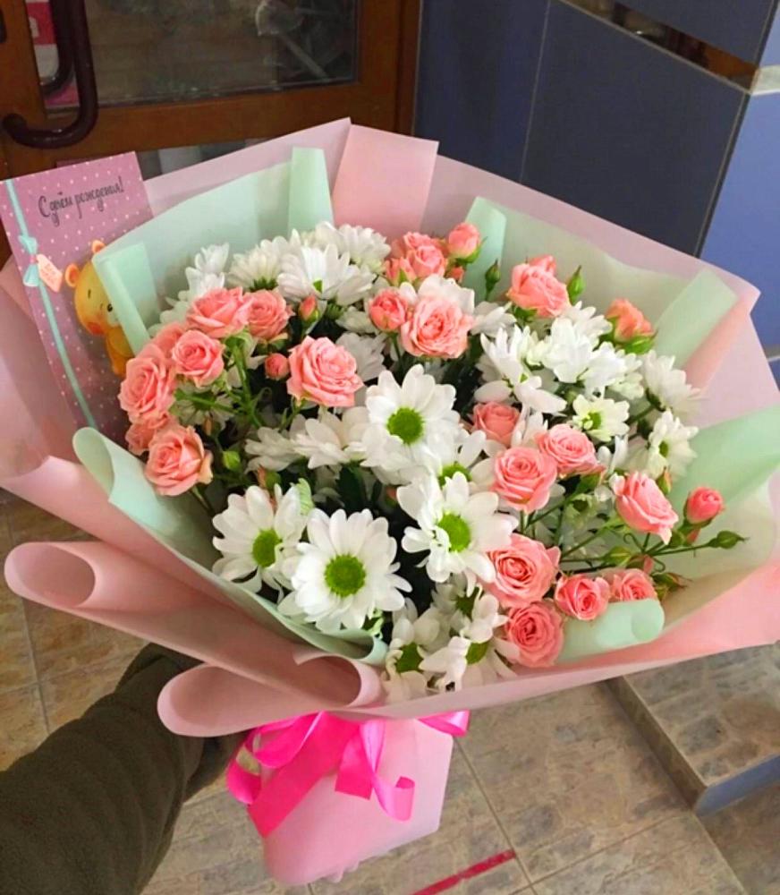 Букет цветов из: Розы и Хризантемы в Нижнекабанской