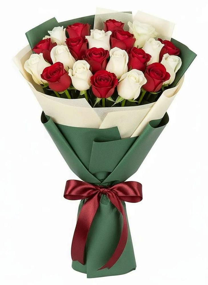 Букет Микс из красных и белых роз в Нижнекабанской