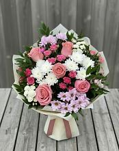 Букет цветов из:  Альстромерии, Гвоздики, Розы и Хризантемы в Нижнекабанской