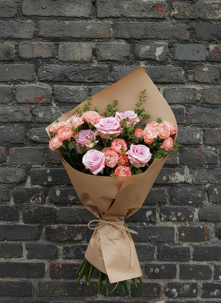 Букет цветов из: Розы в Нижнекабанской