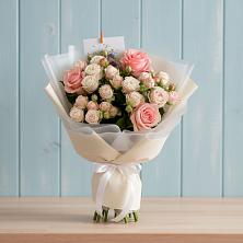 Букет цветов из:  Розы в Нижнекабанской