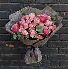 Букет цветов из:  Розы в Нижнекабанской